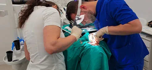 Implantološki tim za zygoma zahvate
